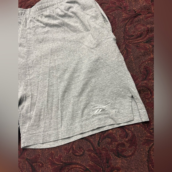 Vintage Reebok Baggy Sweat Shorts - Picture 2 of 4